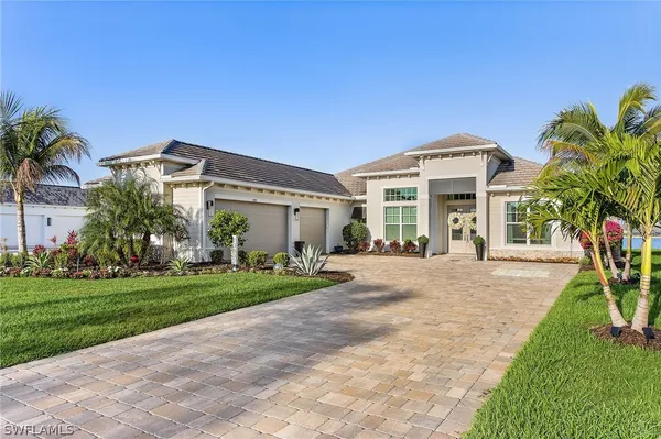 Property Slideshow image 3 of 50 | 13832 blue bay cir, Fort Myers, FL, 33913