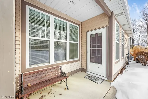 Property Slideshow image 3 of 34 | 2195 southampton ln, Avon, OH, 44011