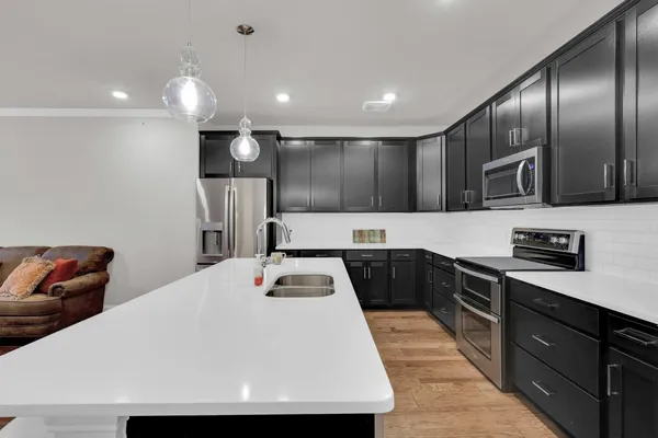 Property Slideshow image 2 of 32 | 651 n watters rd 2105, Allen, TX, 75013