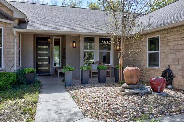 Property Slideshow image 3 of 37 | 168 dan moody trl, Georgetown, TX, 78633