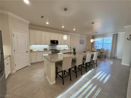 Property Slideshow image 2 of 50 | 11864 misty arbor run, Fort Myers, FL, 33913