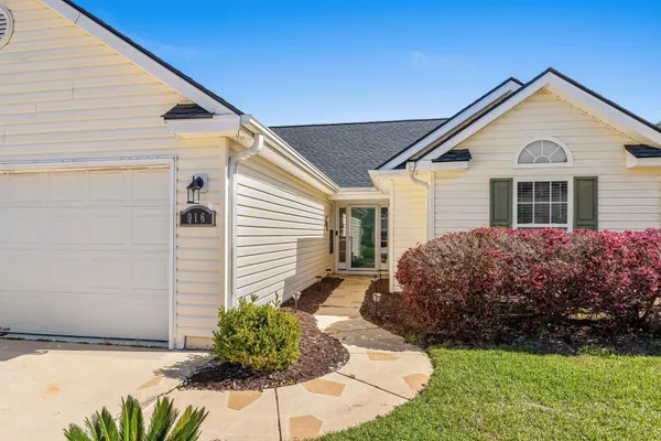 Property Slideshow image 2 of 42 | 916 dunrobin ln, Myrtle Beach, SC, 29588