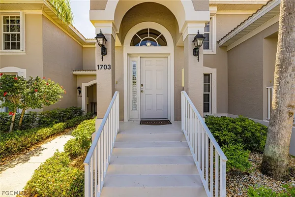 Property Slideshow image 2 of 50 | 10125 colonial country club blvd 1703, Fort Myers, FL, 33913