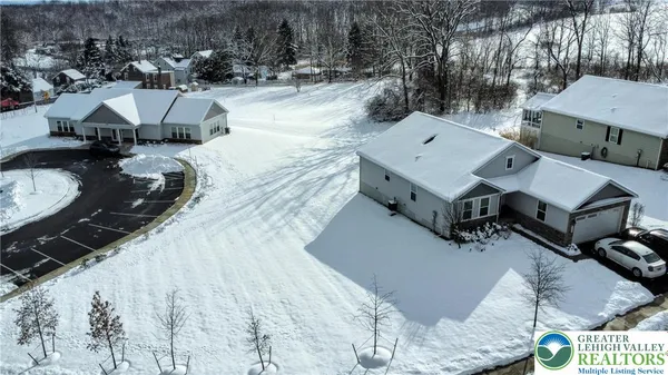 Property Slideshow image 3 of 31 | 4220 cypress ln, Whitehall Twp, PA, 18052