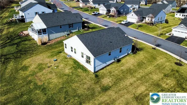 Property Slideshow image 3 of 35 | 4220 cypress ln, Whitehall Twp, PA, 18052