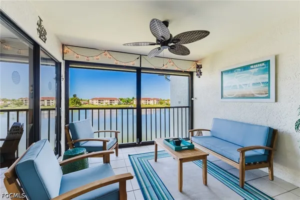 Property Slideshow image 2 of 47 | 11500 caravel cir 4024, Fort Myers, FL, 33908