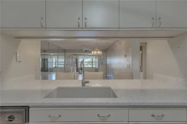 Property Slideshow image 3 of 36 | 31 plantation dr 206, Vero Beach, FL, 32966