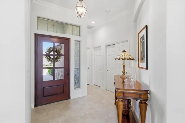 Property Slideshow image 3 of 32 | 10917 southerland dr, Denton, TX, 76207