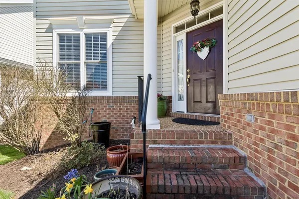 Property Slideshow image 3 of 50 | 4304 garden vw, Williamsburg, VA, 23188