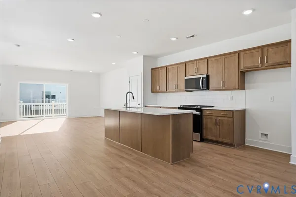 Property Slideshow image 3 of 14 | 15325 oasis sun way, Midlothian, VA, 23112