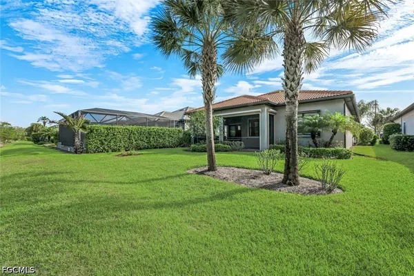 Property Slideshow image 2 of 43 | 12208 sussex st, Fort Myers, FL, 33913