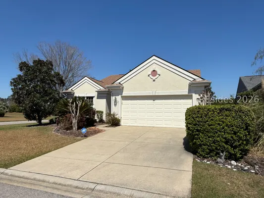 Property Slideshow image 3 of 60 | 66 holly ribbons cir, Bluffton, SC, 29909