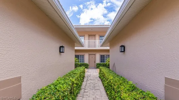 Property Slideshow image 2 of 28 | 9113 michael cir 9, Naples, FL, 34113