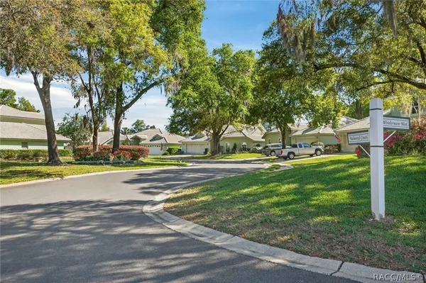 Property Slideshow image 3 of 44 | 816 balmoral ct, Inverness, FL, 34453