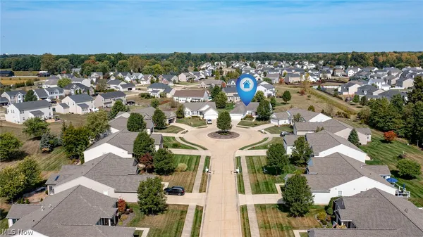Property Slideshow image 2 of 35 | 9119 chatham cir, North Ridgeville, OH, 44039