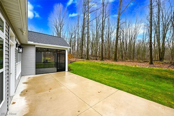 Property Slideshow image 3 of 50 | 2080 hawthorn ct, Green, OH, 44720