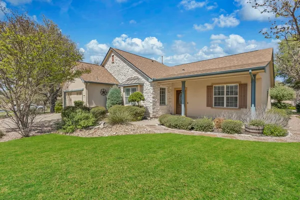 Property Slideshow image 3 of 40 | 201 dawson trl, Georgetown, TX, 78633