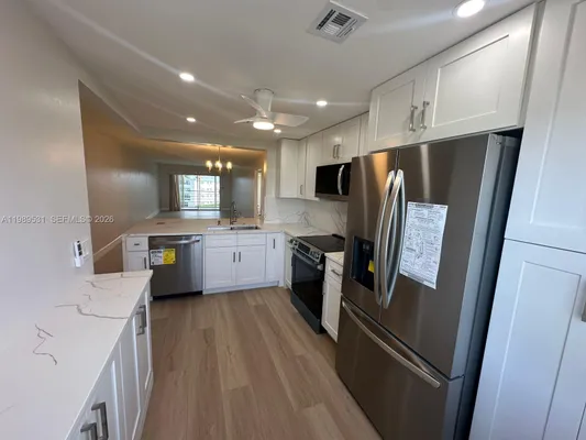 Property Slideshow image 3 of 9 | 4098 yarmouth e 4098, Boca Raton, FL, 33434