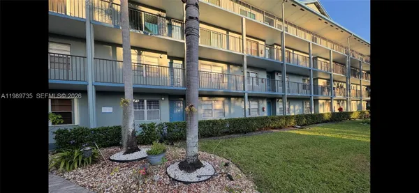 Property Slideshow image 2 of 29 | 1501 sw 134th way 301d, Pembroke Pines, FL, 33027