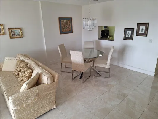 Property Slideshow image 2 of 16 | 1025 se 3rd ave 401, Dania Beach, FL, 33004