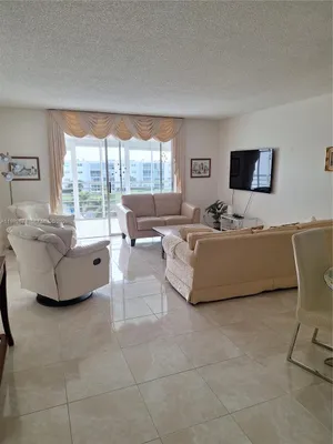 Property Slideshow image 3 of 16 | 1025 se 3rd ave 401, Dania Beach, FL, 33004