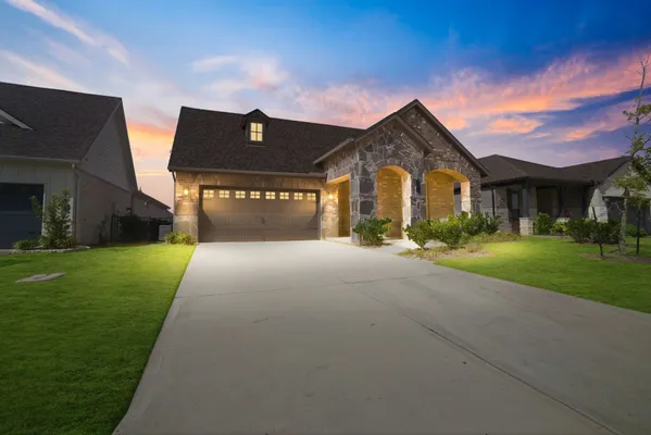 Property Slideshow image 2 of 43 | 9727 rockwell dr, Willis, TX, 77318