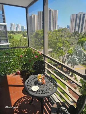 Property Slideshow image 2 of 26 | 20400 w country club dr 601, Aventura, FL, 33180