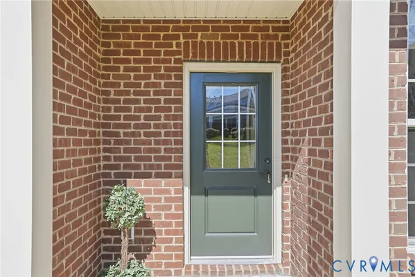 Property Slideshow image 3 of 48 | 6815 southwalk heights, Moseley, VA, 23120