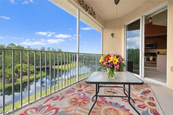 Property Slideshow image 3 of 50 | 10510 amiata way 402, Fort Myers, FL, 33913