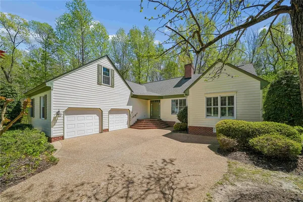 Property Slideshow image 3 of 37 | 100 great gln, Williamsburg, VA, 23188