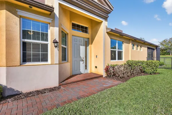 Property Slideshow image 3 of 52 | 12932 sw lake fern cir, Port St Lucie, FL, 34987