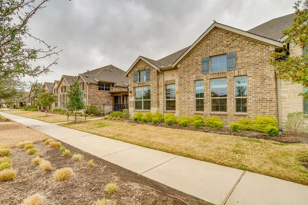 Property Slideshow image 2 of 40 | 1020 foxglove ln, Prosper, TX, 75078
