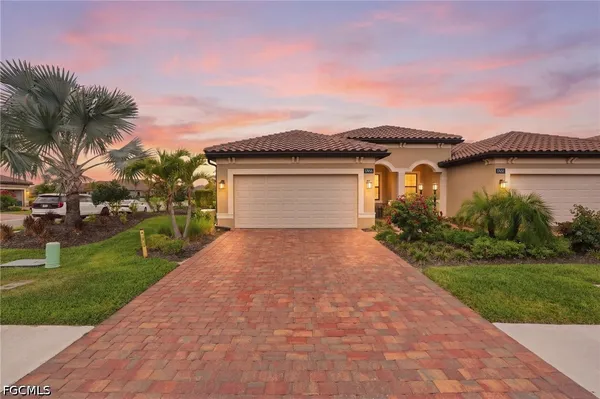 Property Slideshow image 2 of 50 | 17456 corsini dr, Fort Myers, FL, 33913