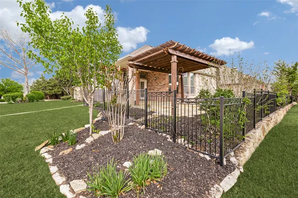 Property Slideshow image 3 of 26 | 389 saddleback dr, Fairview, TX, 75069