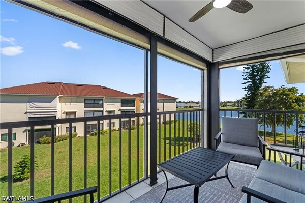 Property Slideshow image 3 of 28 | 11220 caravel cir 302, Fort Myers, FL, 33908