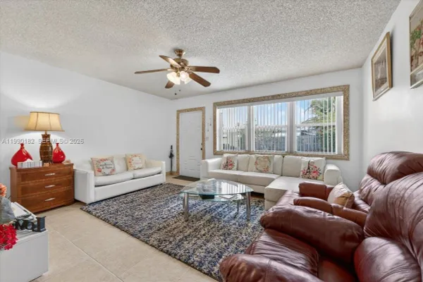 Property Slideshow image 3 of 32 | 1125 nw 69th ave, Margate, FL, 33063