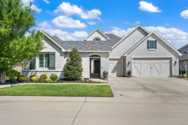 Property Slideshow image 2 of 33 | 12513 grosbeak dr, Denton, TX, 76207