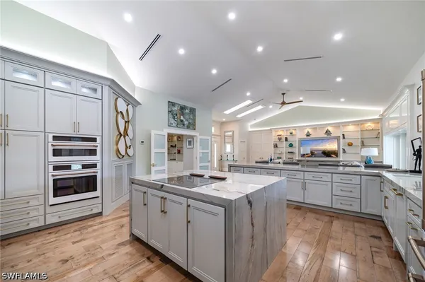 Property Slideshow image 2 of 47 | 805 lake vista ct, Naples, FL, 34108