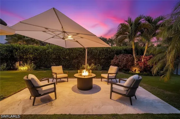 Property Slideshow image 3 of 47 | 805 lake vista ct, Naples, FL, 34108