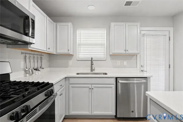 Property Slideshow image 3 of 31 | 7246 peyton randolph ln, New Kent, VA, 23124