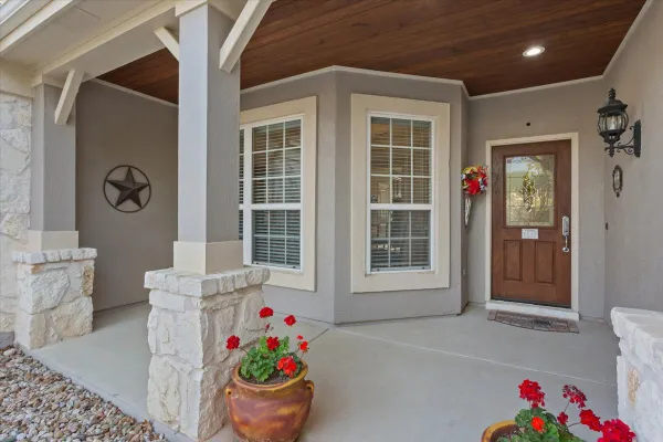 Property Slideshow image 3 of 38 | 201 mckinney falls ln, Georgetown, TX, 78633