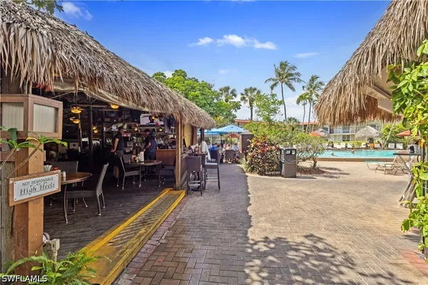 Property Slideshow image 3 of 11 | 2555 tamiami trl 164, Naples, FL, 34103