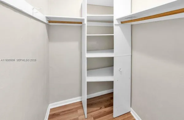 Property Slideshow image 3 of 8 | 18801 ne 2nd ave 1006, Miami, FL, 33179