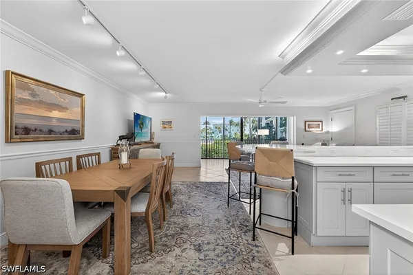 Property Slideshow image 3 of 24 | 2900 gulf shore blvd 110, Naples, FL, 34103