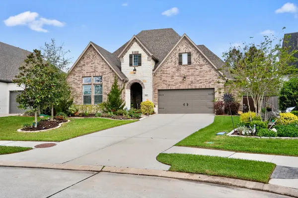 Property Slideshow image 2 of 36 | 107 spider lily ct, Montgomery, TX, 77316