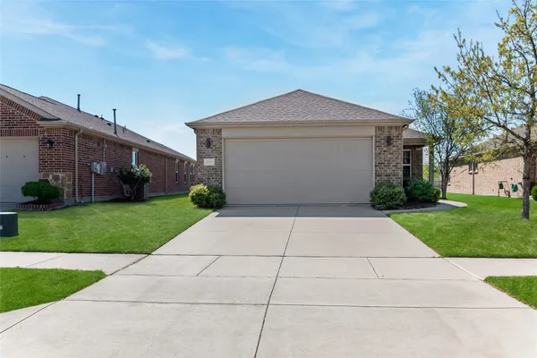 Property Slideshow image 2 of 37 | 7793 gulf walk rd, Frisco, TX, 75036