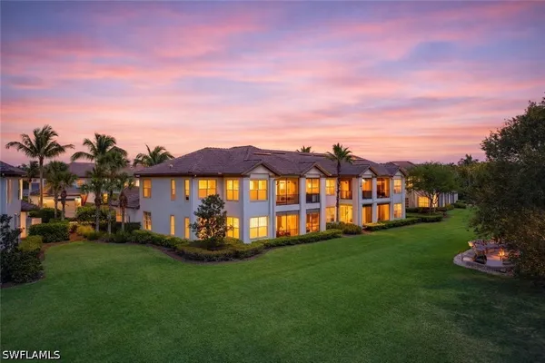 Property Slideshow image 2 of 48 | 8040 players cove dr 102, Naples, FL, 34113