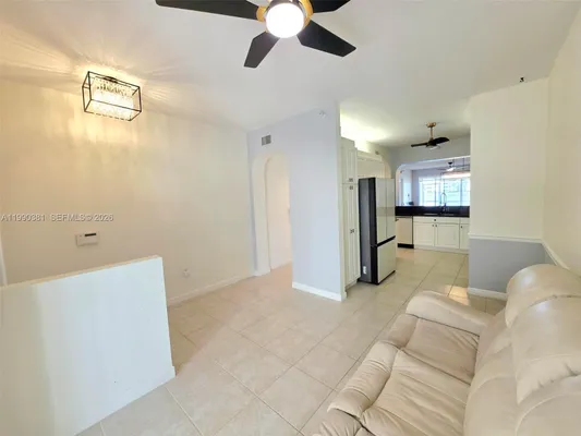 Property Slideshow image 2 of 38 | 7611 southampton ter 110, Tamarac, FL, 33321