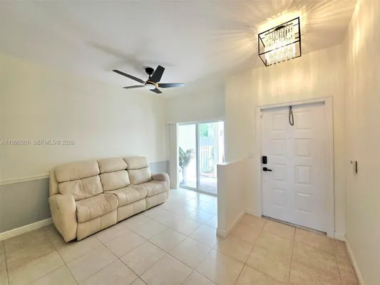 Property Slideshow image 3 of 38 | 7611 southampton ter 110, Tamarac, FL, 33321