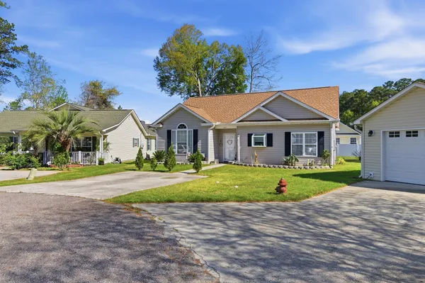 Property Slideshow image 3 of 49 | 6627 cherry laurel, Myrtle Beach, SC, 29588